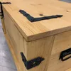 Rustikale Holztruhe auf Rädern 80 cm. Truhe mit Holzdeckel Produktbild-Vorschau 6
