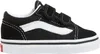 A black and white Vans Old Skool V sneaker for children. Voir les images du produit