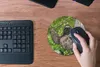 MuchoWow® Mauspad Mousepad Ein Faultier klettert auf einen Produktbild-Vorschau 4
