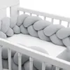 Ochranný mantinel do postieľky vrkoč mušelínový New Baby Náhľad obrázku produktu 2