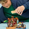 LEGO® 75636 ONE PIECE - Cabane du village du moulin à vent Voir les images du produit 17