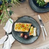 Plato gris para servir, 278 mm | Diseño de Villeroy & Boch Vista previa de la imagen del producto 7