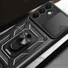 Close-up of a black smartphone case with a ring holder and camera cover. Anteprima dell’immagine prodotto