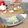 Knoblauchpresse, Zerkleinerer, Handpresse Aus Stahl, Produktbild-Vorschau 3