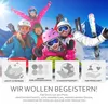 A group of people in ski gear posing for a photo in a snowy mountain landscape. Produktbild-Vorschau
