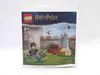 A LEGO Harry Potter Quidditch Lesson polybag set. Produktbild-Vorschau