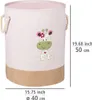 A pink laundry basket with a giraffe design and rope handles, shown with dimensions indicated by text overlays. Produktbild-Vorschau