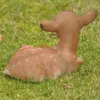Detailgetreue handbemalte liegende Rehkitz Gartenfigur Produktbild-Vorschau 3