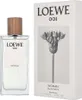 A bottle of LOEWE 001 WOMAN Eau de Parfum and its packaging are displayed side-by-side against a white background. Voir les images du produit