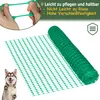 A roll of green plastic netting is shown, with a close-up of hands stretching a piece of the netting and a dog looking up at the netting. Produktbild-Vorschau