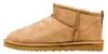 UGG bottines en cuir beige Voir les images du produit 3