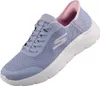 Auf dem Bild ist ein hellblauer Freizeitschuh zu sehen der eine moderne und sportliche Form hat. Der Schuh wird von der Seite gezeigt sodass die Schnürung und die Profilsohle gut erkennbar sind. Produktbild-Vorschau