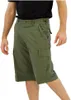 A man wearing green cargo shorts. Náhled obrázku produktu