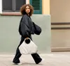 reisenthel Loopbag Hobo, modèle Puffer, couleur Stone Voir les images du produit 6