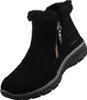 Auf dem Bild ist ein schwarzer Stiefel zu sehen der von der Seite betrachtet wird. Der Stiefel hat eine schlichte und elegante Form mit einem hohen Schaft und einer stabilen Sohle. Produktbild-Vorschau