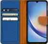 A flip case for a smartphone is shown open, revealing card slots on one side and the phone screen on the other. Produktbild-Vorschau