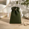 Baumwoll-Geschenkbeutel Grün 10×15 cm – 220 g mit Kordelzug Produktbild-Vorschau 3