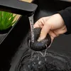 Intirilife Konjac Schwamm in Schwarz - 6.5 cm Durchmesser - Produktbild-Vorschau 4