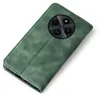 A green flip case for a smartphone is shown from a diagonal top-down view against a white background. Produktbild-Vorschau
