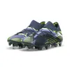 A pair of Puma football boots on a white background. Náhled obrázku produktu