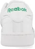 The back view of a white Reebok sneaker with green Reebok branding. Voir les images du produit