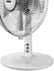 Eine Nahaufnahme eines Unold TISCHVENTILATOR SILVERLINE-Standventilators zeigt sein Gitter, die mit  Produktbild-Vorschau