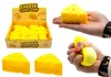 Kaasvormige squishy, 8 cm Productafbeelding-voorbeeld 2