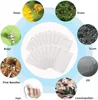 A circular diagram showing various items that can be filtered by skimmer socks, with a stack of skimmer socks in the center. Produktbild-Vorschau