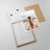 Gerahmtes Poster - Rahmen in heller Eiche - Frau Boot Produktbild-Vorschau 4