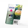 A product package for an Epson magenta ink cartridge, featuring an image of an apple. Voir les images du produit