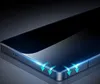 Close-up of the corner of a smartphone with glowing blue arrows indicating airflow or heat dissipation. Voir les images du produit
