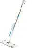 A spray mop with a white base and a silver handle with blue accents. Anteprima dell’immagine prodotto
