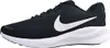 A side view of a black Nike running shoe with a white Nike swoosh logo and a white sole. Voir les images du produit