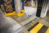 DURABLE Gebotsaufkleber 'Fußgängerweg benutzen' Ø 430 mm Produktbild-Vorschau 2