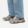 New Balance U9060 6MG Damen Sneaker Braun Lifestyle Schuhe Produktbild-Vorschau 2