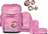 A pink ergobag school backpack set with accessories, displayed against a white background. Voir les images du produit