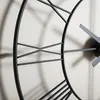 Horloge murale de style industriel ARATIO noir, Ø 70 cm Voir les images du produit 5