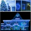 A collage of images showing blue LED Christmas lights decorating a house and a Christmas tree. Produktbild-Vorschau