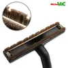 A close-up of a vacuum cleaner floor brush with natural bristles. Náhled obrázku produktu