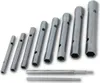 A set of silver-colored tube wrenches of varying sizes, arranged diagonally from smallest to largest, with two extension rods placed below them on a white background. Produktbild-Vorschau