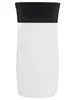 A white thermos with a black lid. Náhľad obrázku produktu