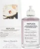 A product shot of a perfume bottle and its packaging. Produktbild-Vorschau