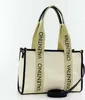 A studio shot of a Valentino tote bag. Anteprima dell’immagine prodotto