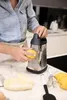 KitchenAid grattugia a 4 lati in metallo con contenitore, Anteprima dell’immagine prodotto 15