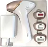 A Philips Lumea Prestige IPL hair removal device and its accessories are laid out in a white tray. Produktbild-Vorschau