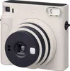 A close-up studio shot of a Fujifilm instax SQUARE SQ 1 chalk white instant camera. Produktbild-Vorschau