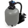 A sand filter system for a swimming pool, consisting of a large gray tank and a black pump attached to the side. Produktbild-Vorschau