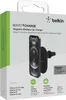 The image shows the retail packaging of a Belkin magnetic wireless car charger. Náhled obrázku produktu