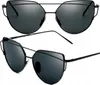 Lunettes de soleil œil de chat miroirs, noires, montures en Voir les images du produit 1