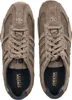 A top-down view of a pair of brown Geox sneakers. Anteprima dell’immagine prodotto